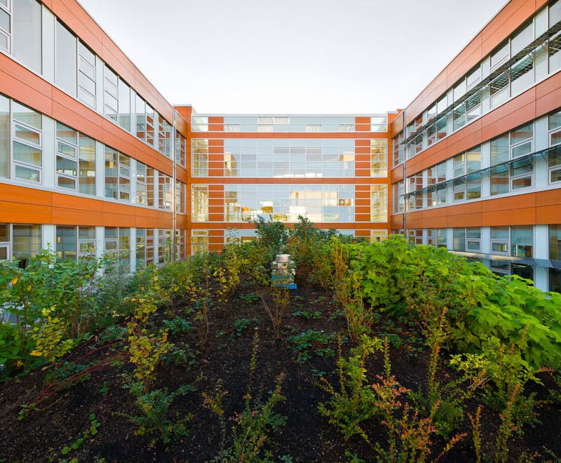 4 very sustainable buildings