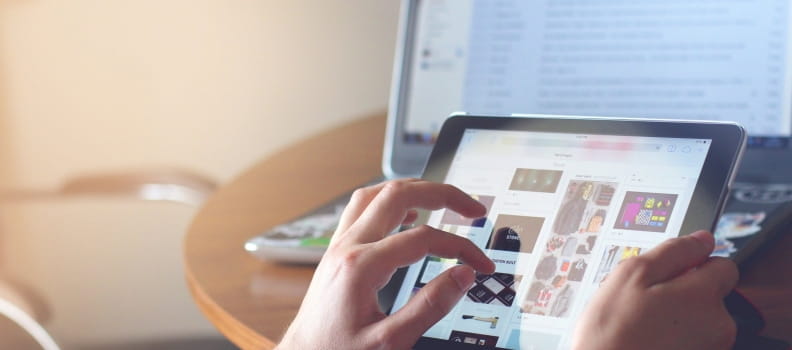 Dropshipping: Advantages and Disadvantages of the Fashion Business